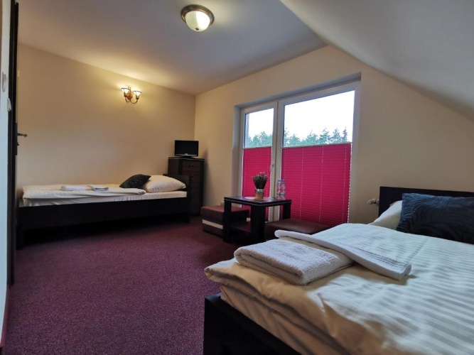 Standard Twin room with balcony