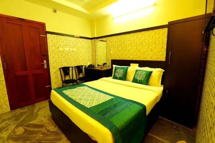 Greens Residency by OYO Rooms