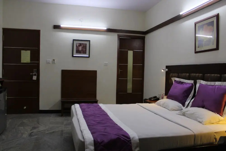 Maple Suites Serviced Apartments