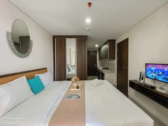 Comfy And Homey Studio At Enviro Apartment