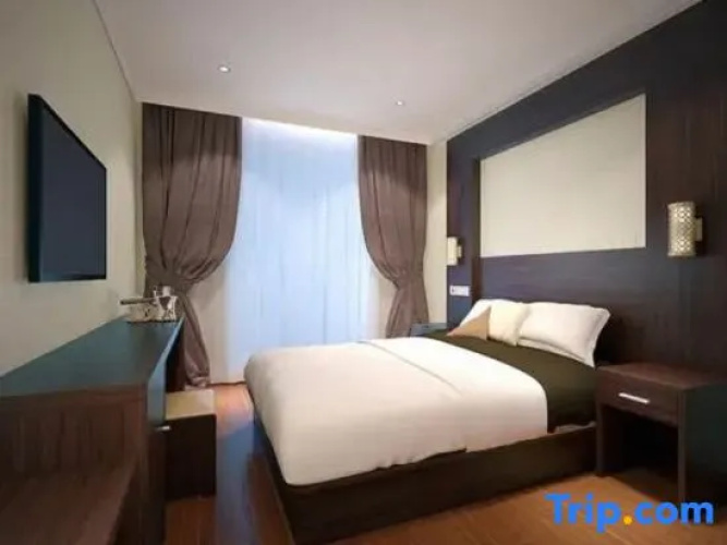 Zhijiang Kelly Hotel