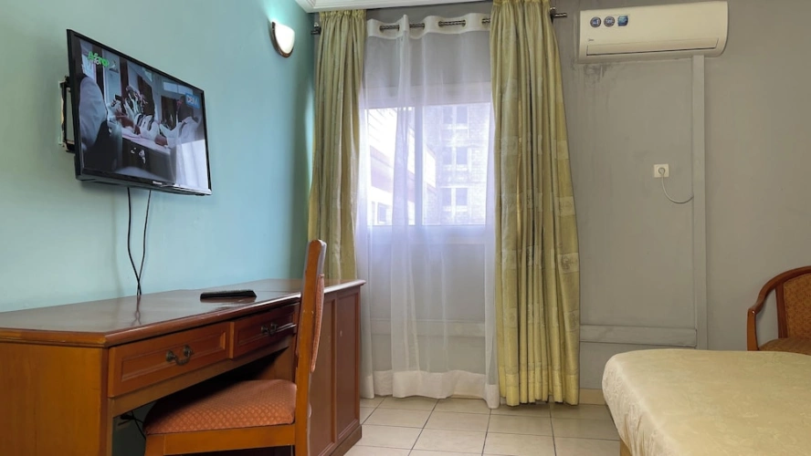 Standard Double room with city view