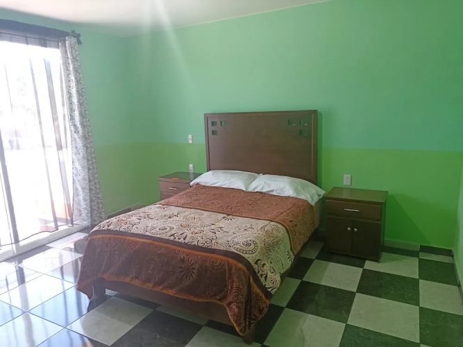 Hotel Queens