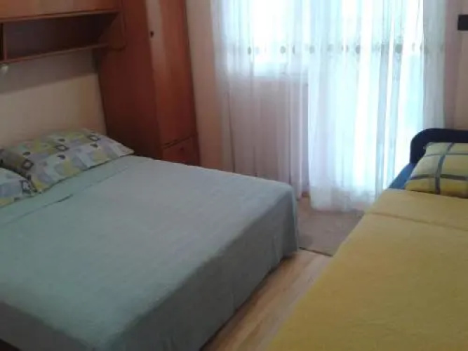 Apartmani Mira