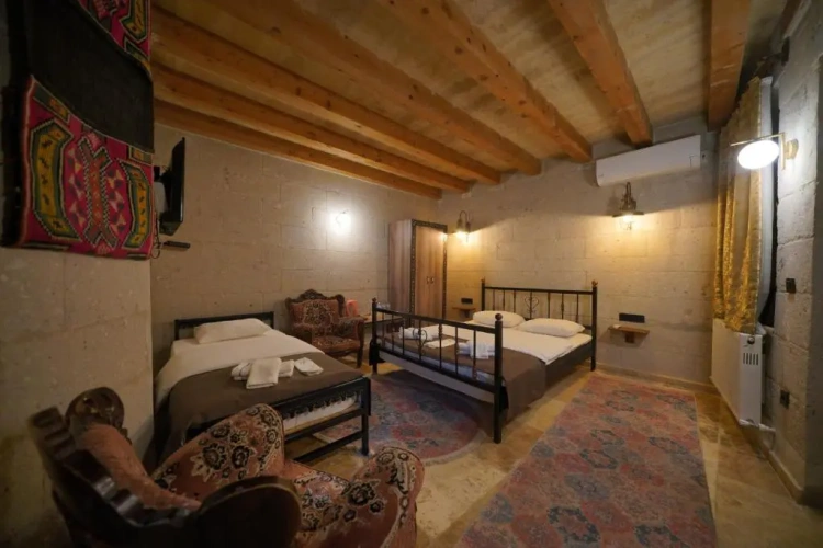 Triple room