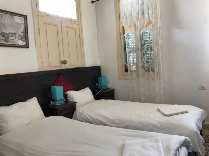 Economy room