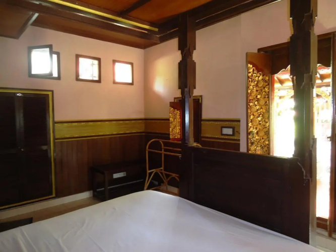 Wahyu Bungalow And Restaurant