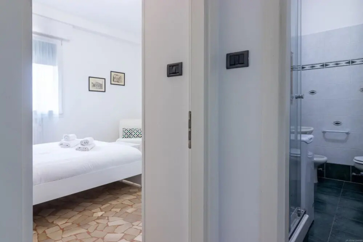 Housmart Galeotti 16