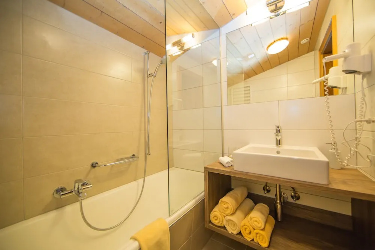Hotel Cresta
