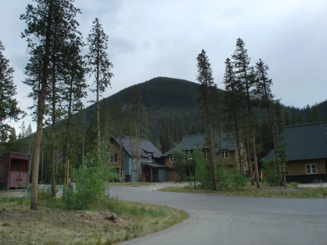 Standard room with balcony and with mountain view