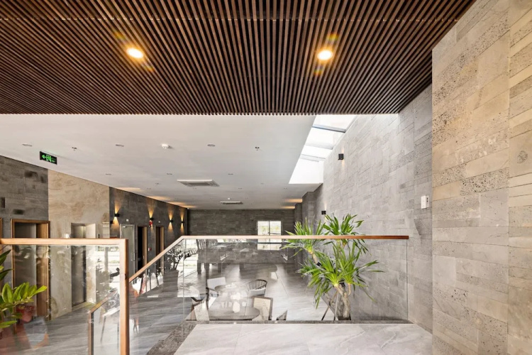 Hoang Thinh Hotel & Apartment Danang