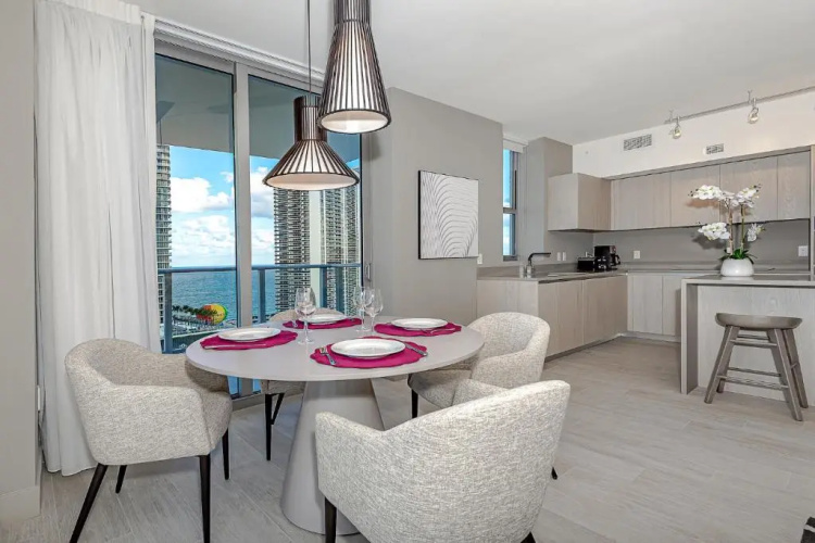 5 Infinity Pool Front Ocean View: Brand New 2BR