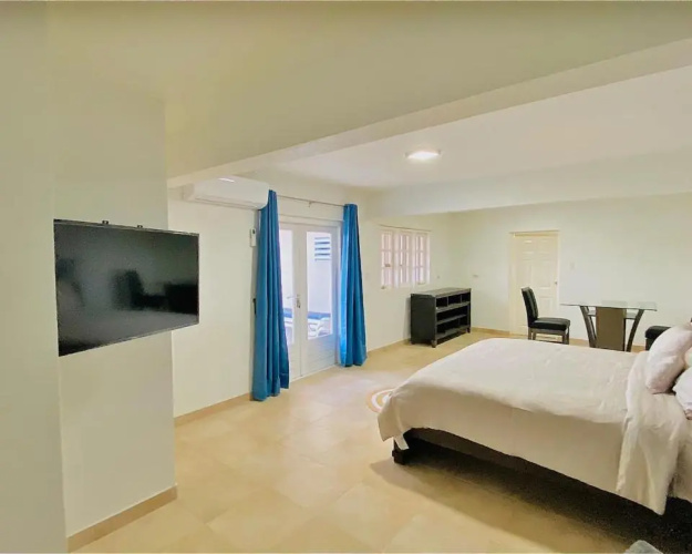 SXM King Size Villa with 4 Rooms and 4 Bathrooms