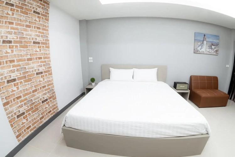 1 Bedroom Standard Double room with city view