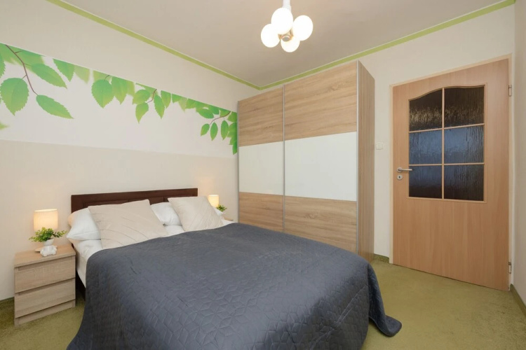 Apartment With Balcony for 2 by Renters