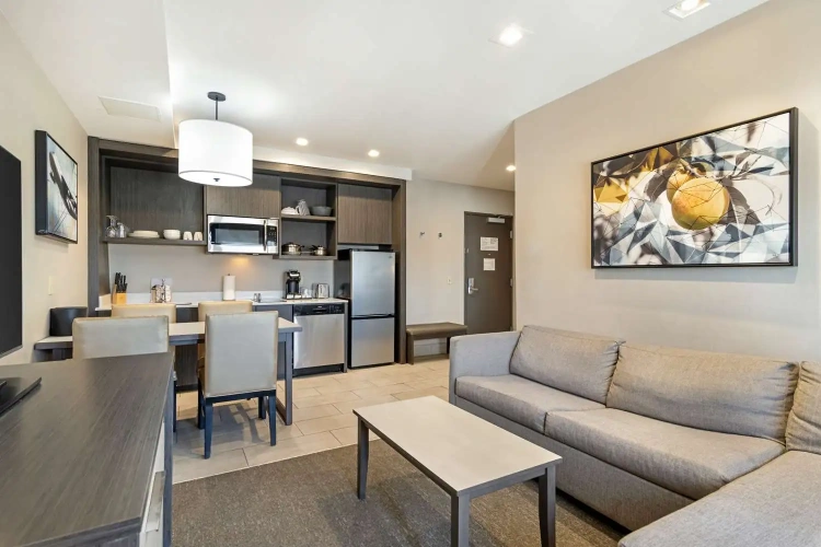 Quadruple Suite with balcony