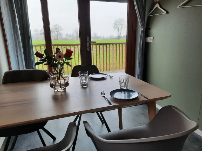 Lodge by Dutch Meadows With Scenic Veranda