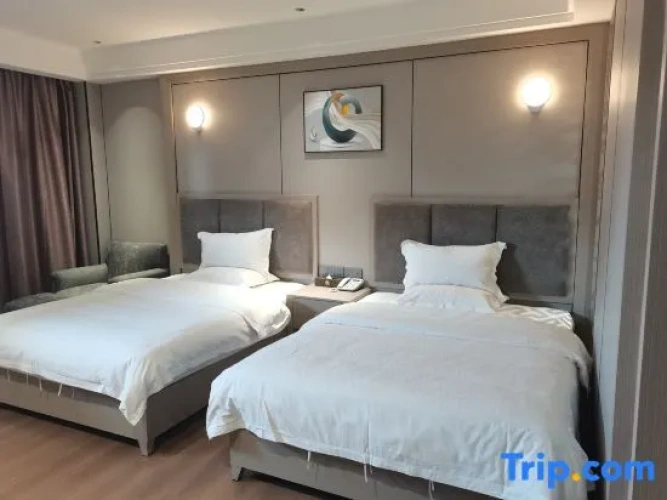 Deluxe Twin Suite