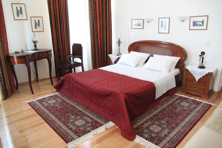 Hotel Panellinion