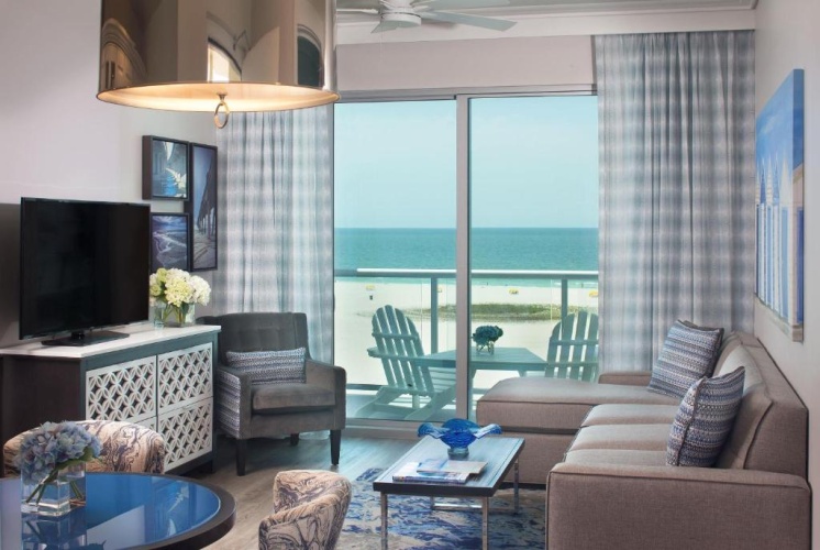 1 Bedroom Double Suite with bay view