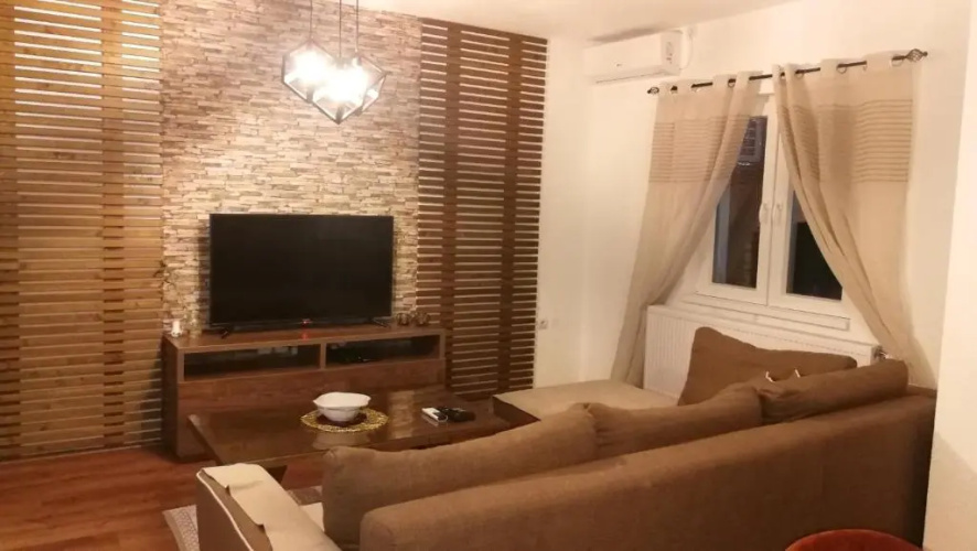Gold Apartment