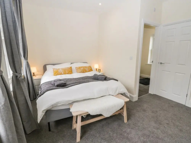 24 Baxtergate