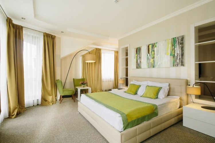 Standard Family room