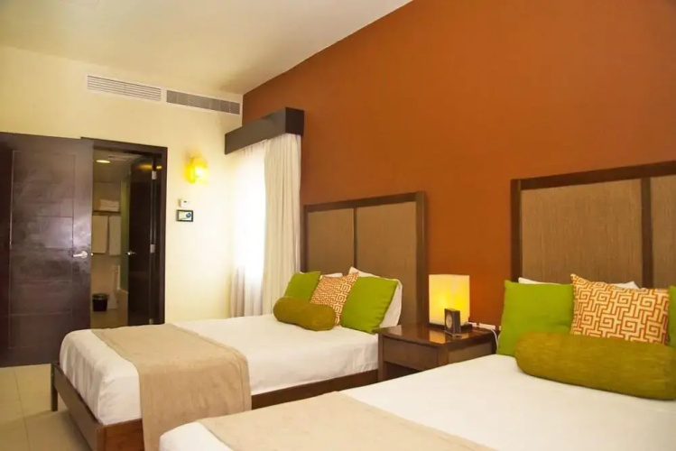 Aldea Thai 312 by PRP
