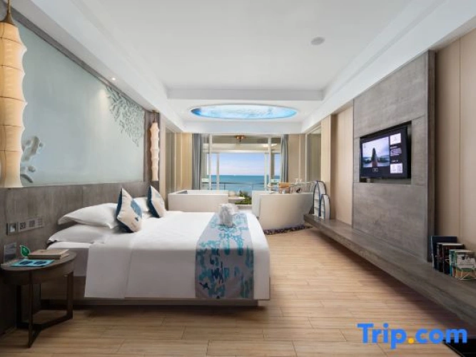 Grand Double room with balcony and with view