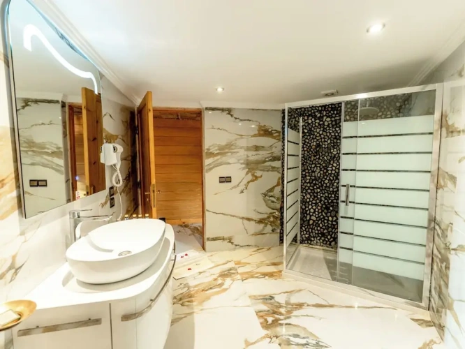 2 Bedrooms Family Bungalow