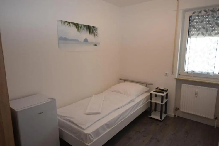Standard Single room