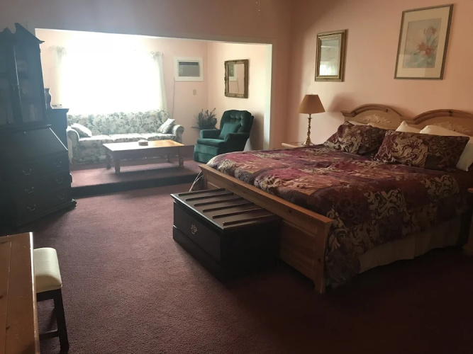 Long House Manor B And B