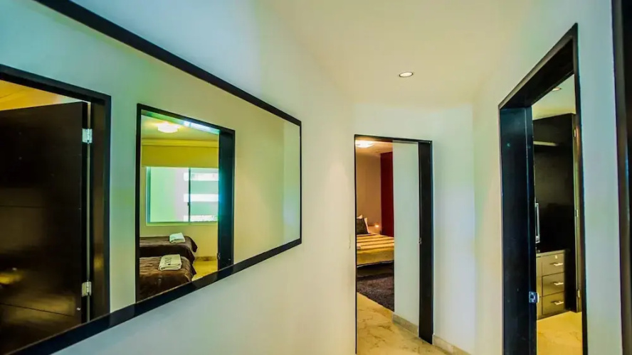Elements 118 2 Bedroom Condo by Redawning