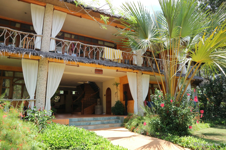 Coco Grove Beach Resort Over view