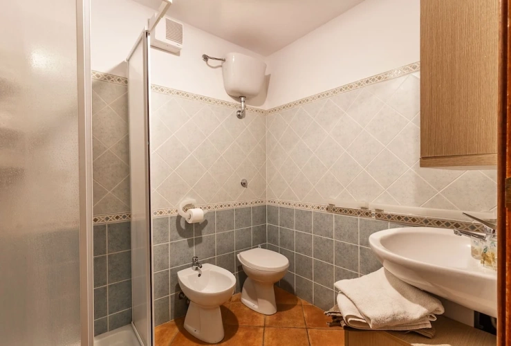 3 Bedrooms Apartment