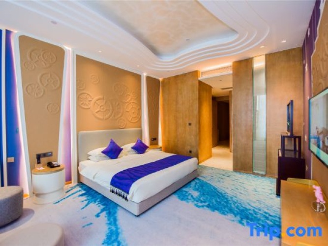 Quadruple Suite
