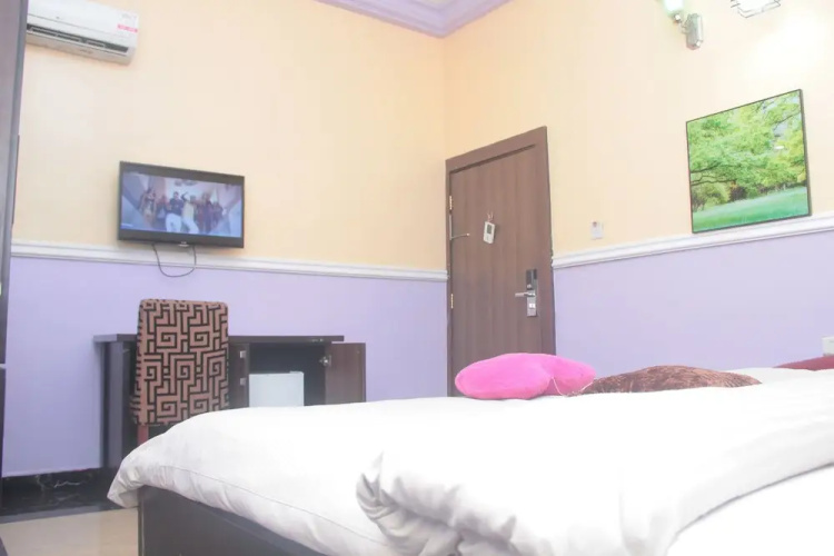 Titanic View Hotel & Suites Ltd