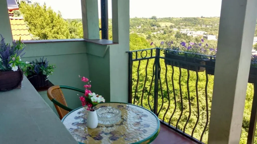 Standard Triple room with balcony