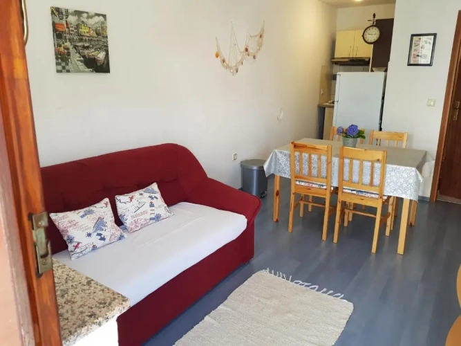 Apartment with sea view
