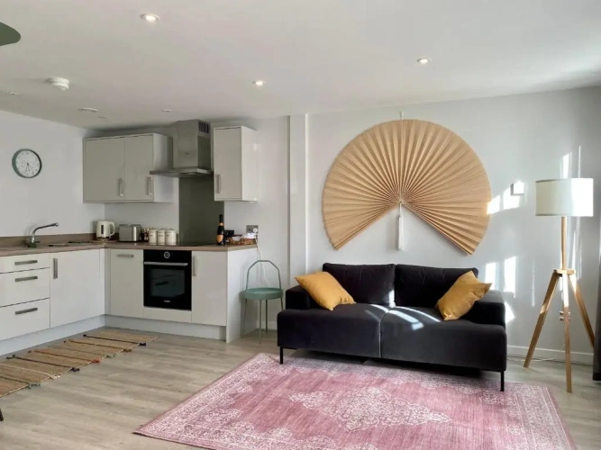 2 Bedrooms Apartment