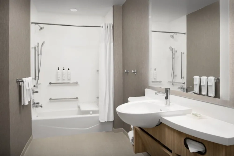 Quadruple Suite