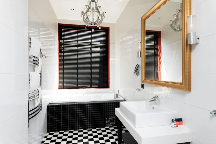 ProfilHotels Savoy
