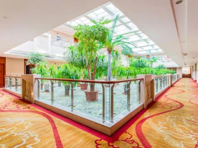Xintian Hotel