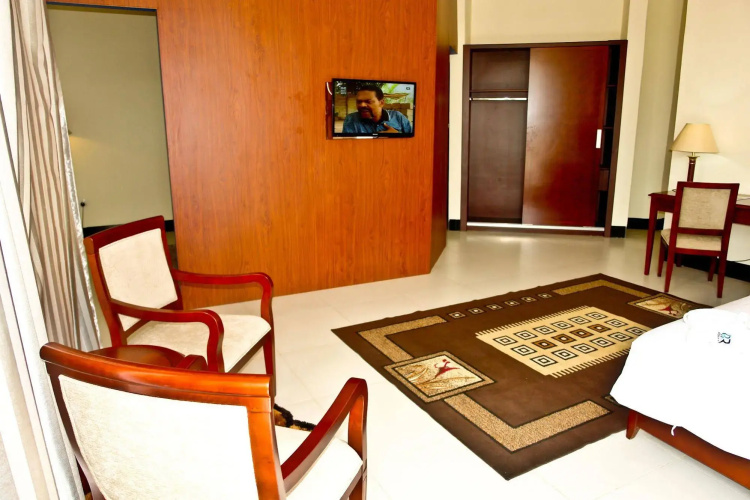 Birdrock Hotel
