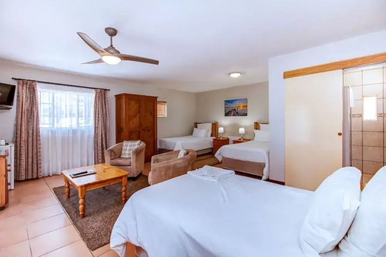 Economy Triple room