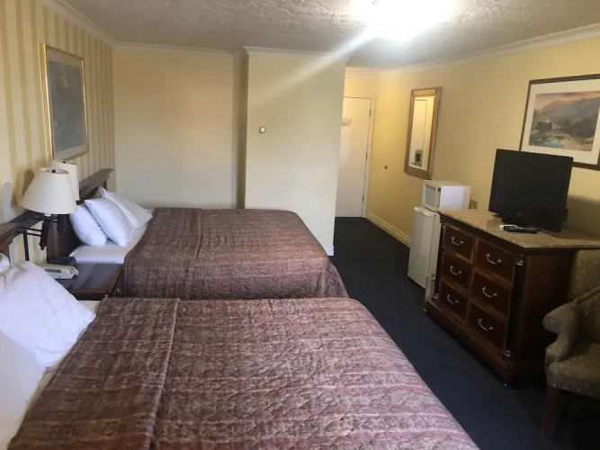 Island Travel Inn
