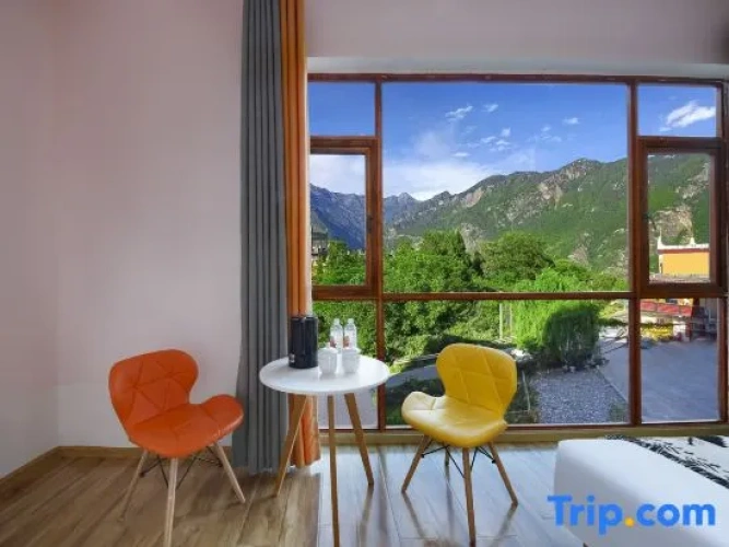 Standard Double room with mountain view