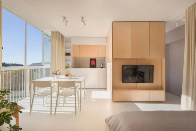 Elegant Studio Apartment with Panoramic View