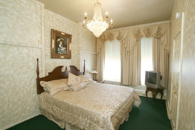 Double Suite with city view