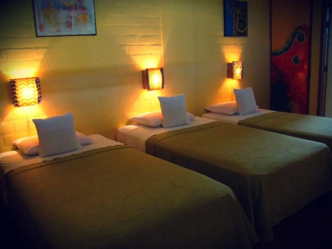 Standard Triple room